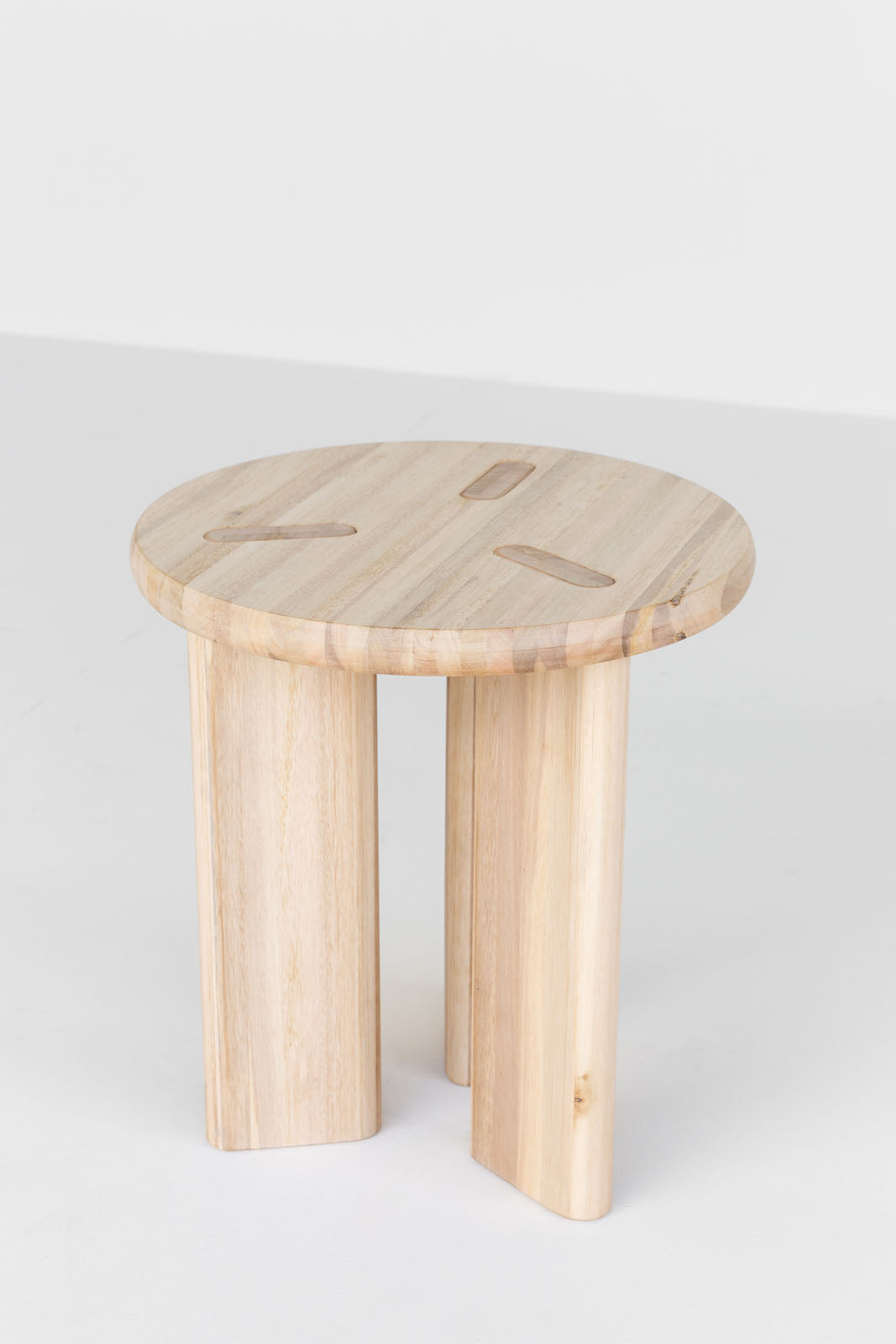 MESA LATERAL CLYPEA